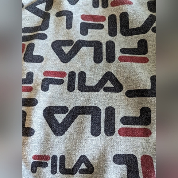 Fila youth lot 2-Sz 10/12 tees, black & blue & Gray 14/16 hoody - Picture 4 of 11